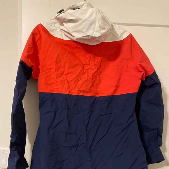 Helly Hansen Rain Jacket - Picture 4 of 7